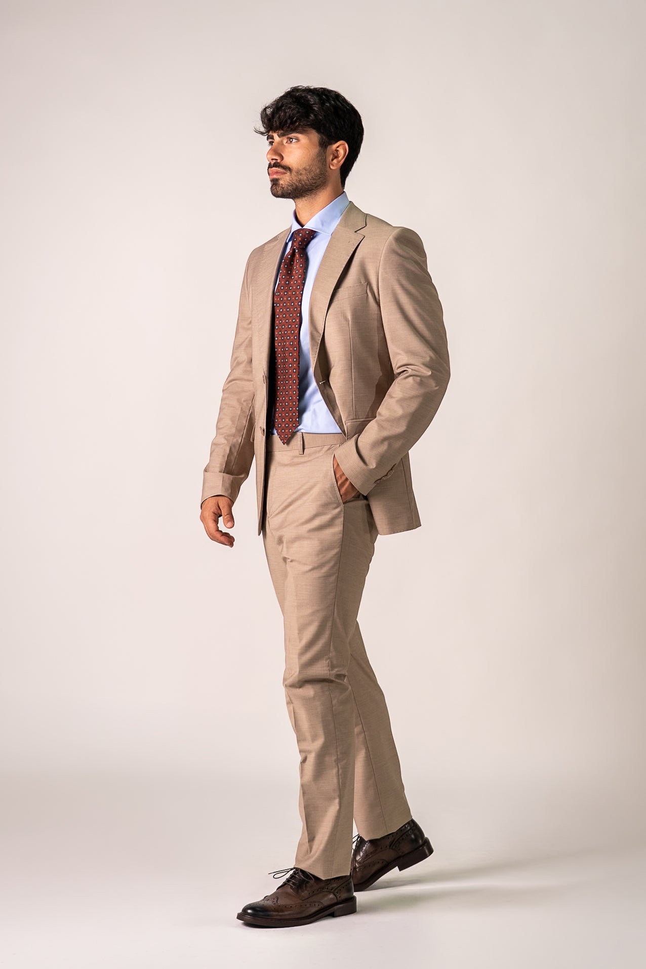 Abito monopetto beige Amir