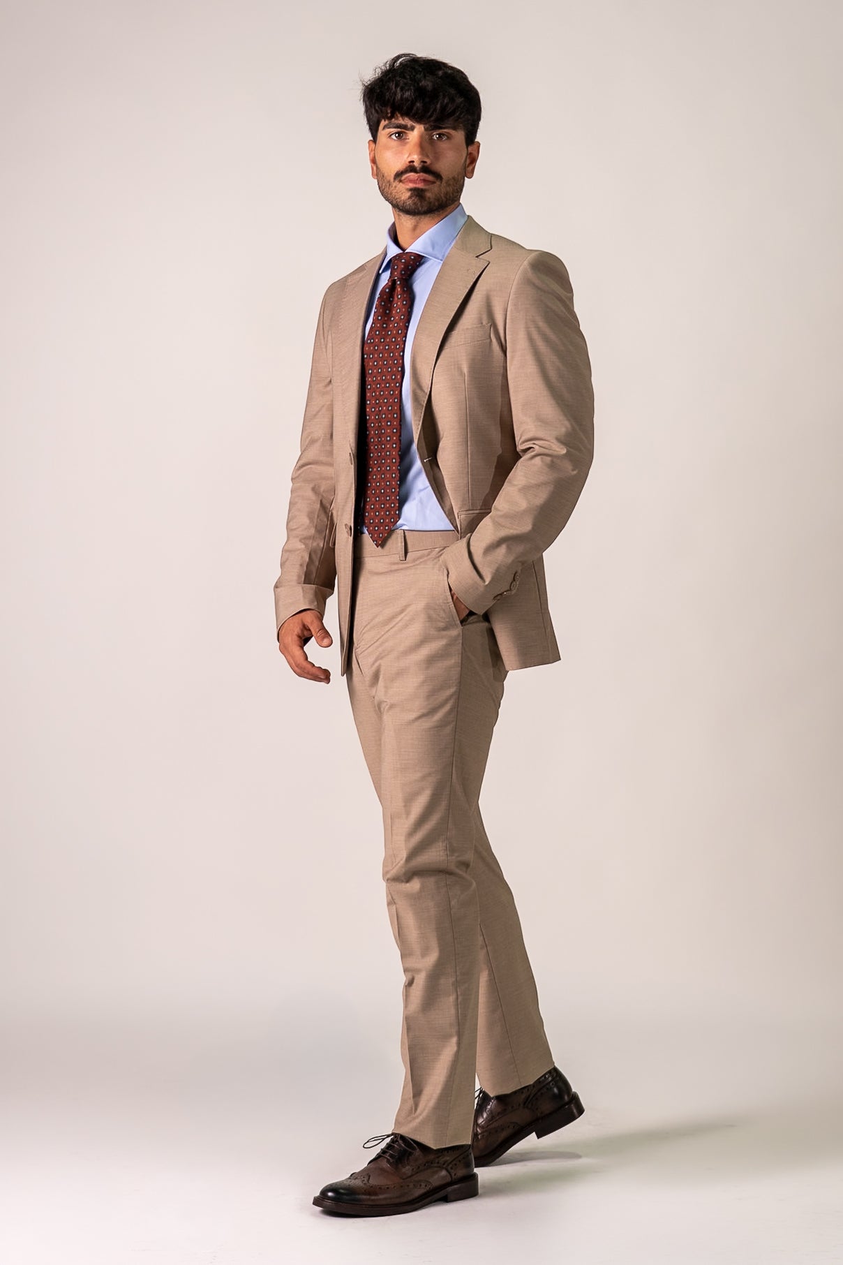 Abito monopetto beige Amir