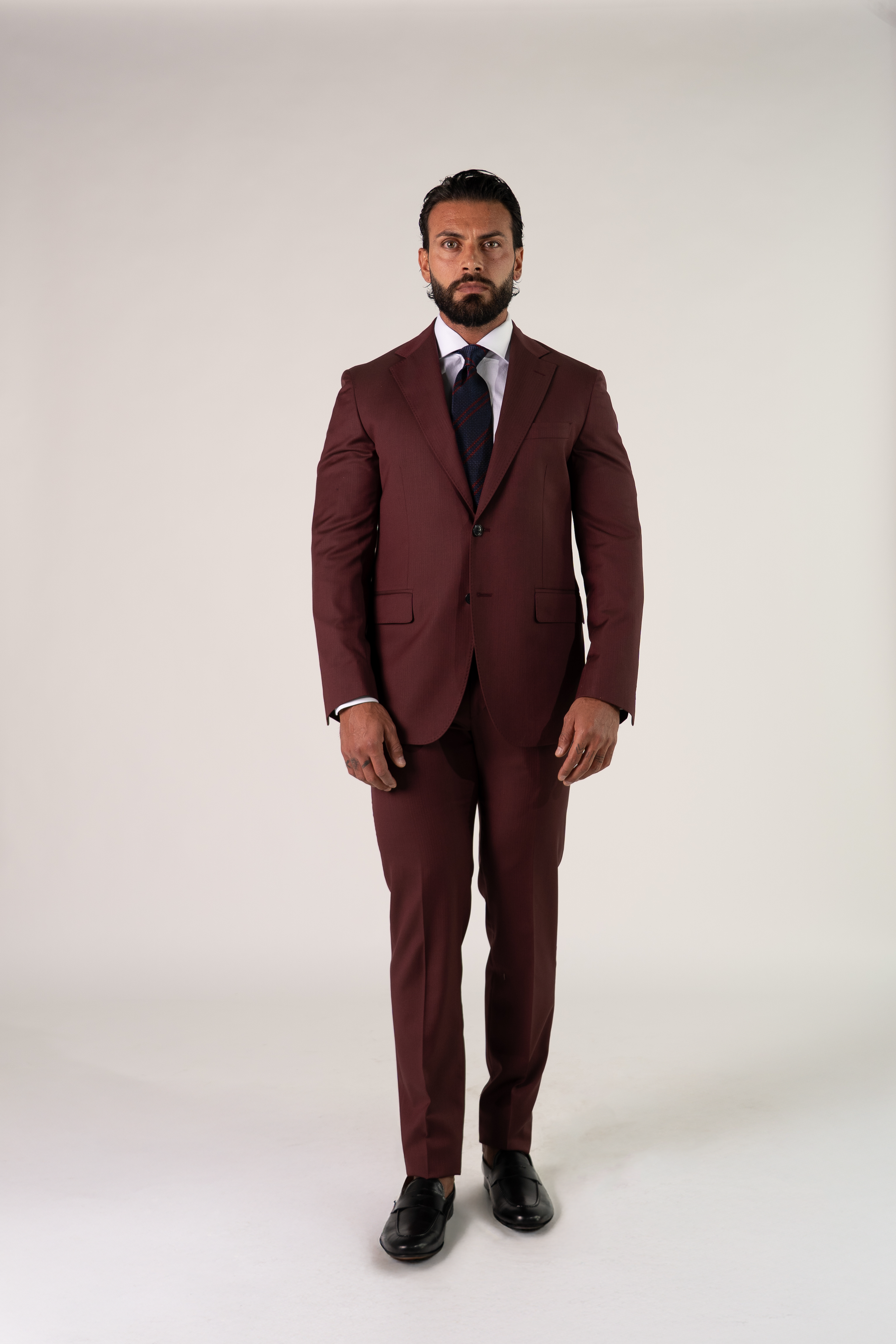 Abito monopetto bordeaux Shedir