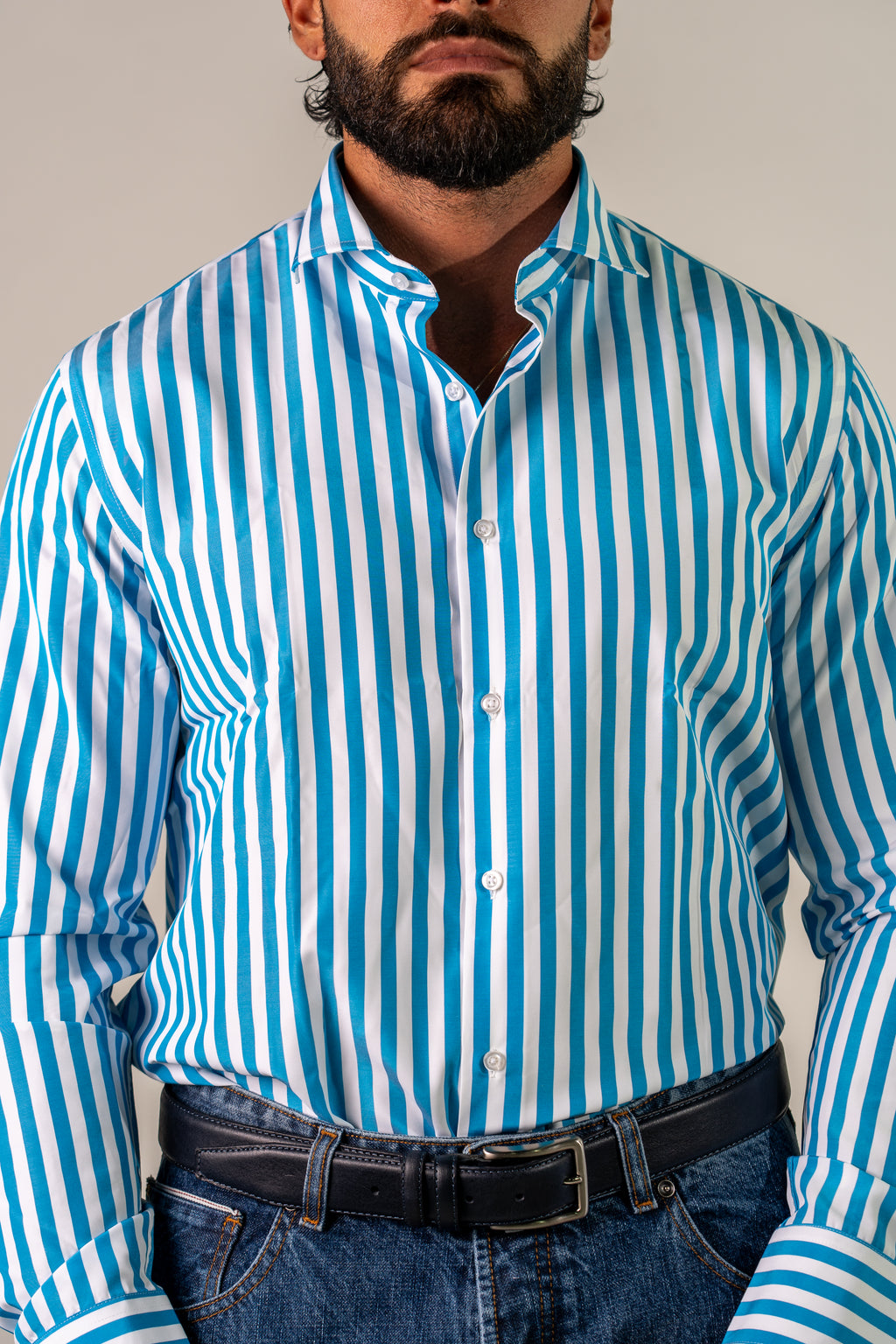 Camicia azzurra tir